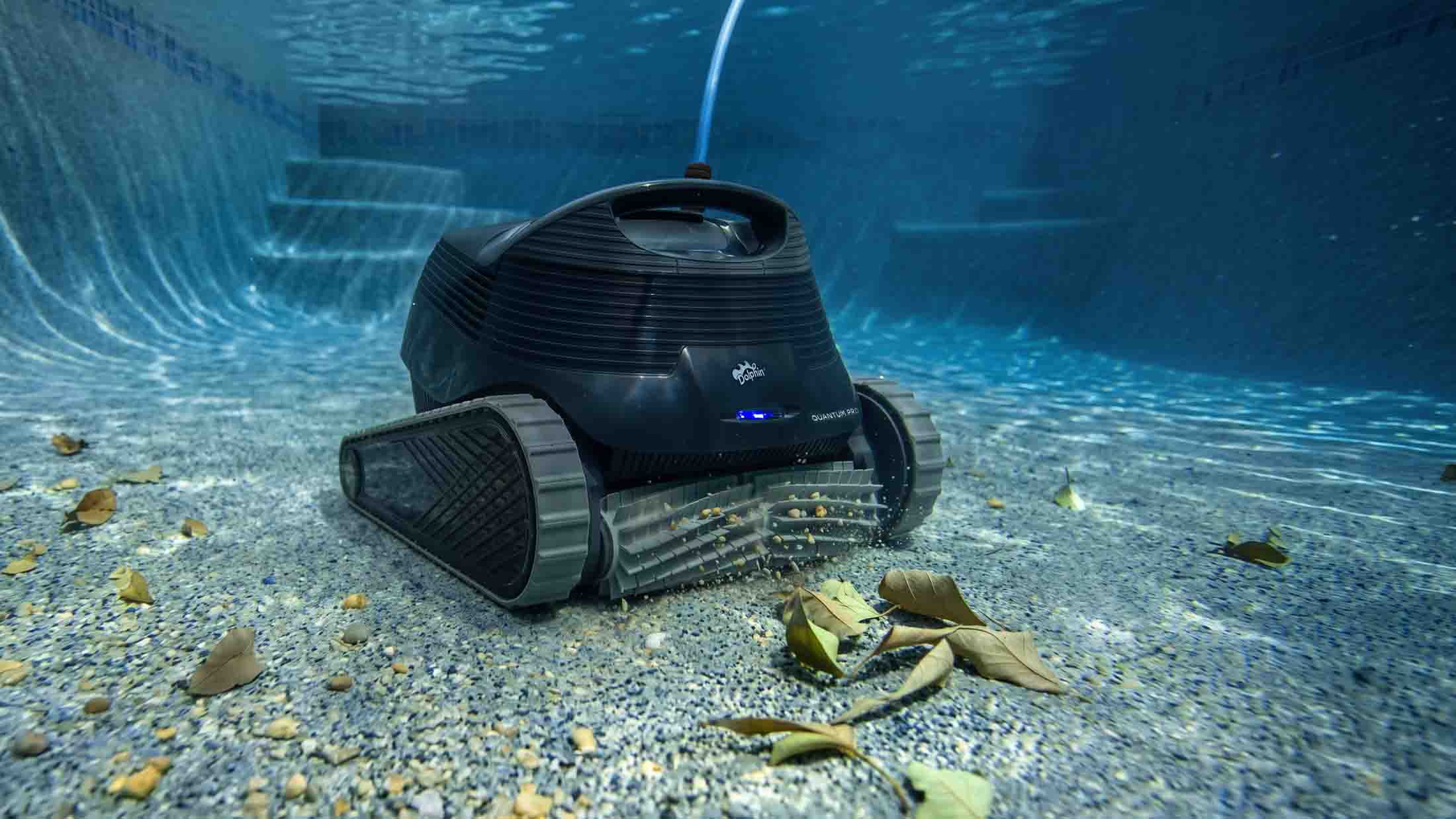 Dolphin Quantum Robotic Pool Cleaner